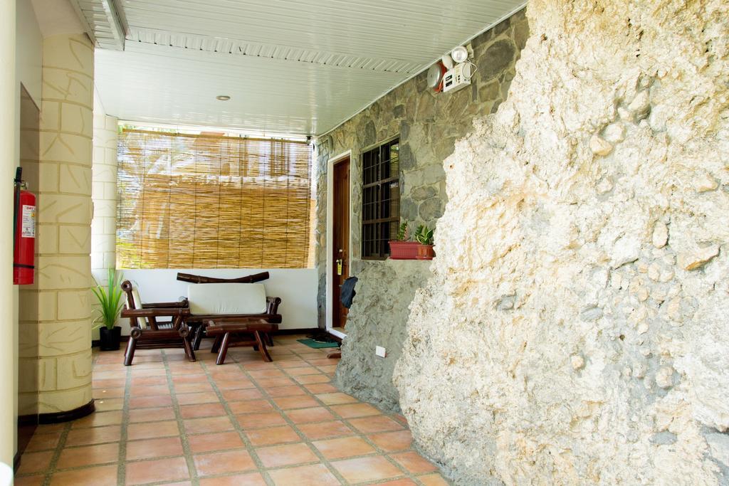 Greenyard Inn Manoc-Manoc Exterior foto